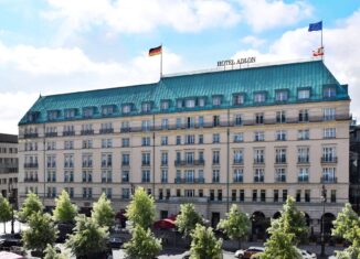Das eleganteste Hotel Deutschlands - Hotel Adlon Kempinski Berlin