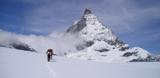 Ein unvergessliches Ski-Abenteuer im Matterhorn-Paradies: Skifahren in Zermatt