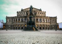 Das Gebäude der Oper in Dresden, Deutschland