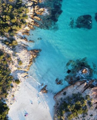 Die besten Luxus Resorts auf Sardinien – Mediterraner Glamour auf höchstem Niveau