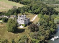 Mark Zuckerbergs Immobilien: Sein neues Schloss in Irland und seine Luxus-Anwesen
